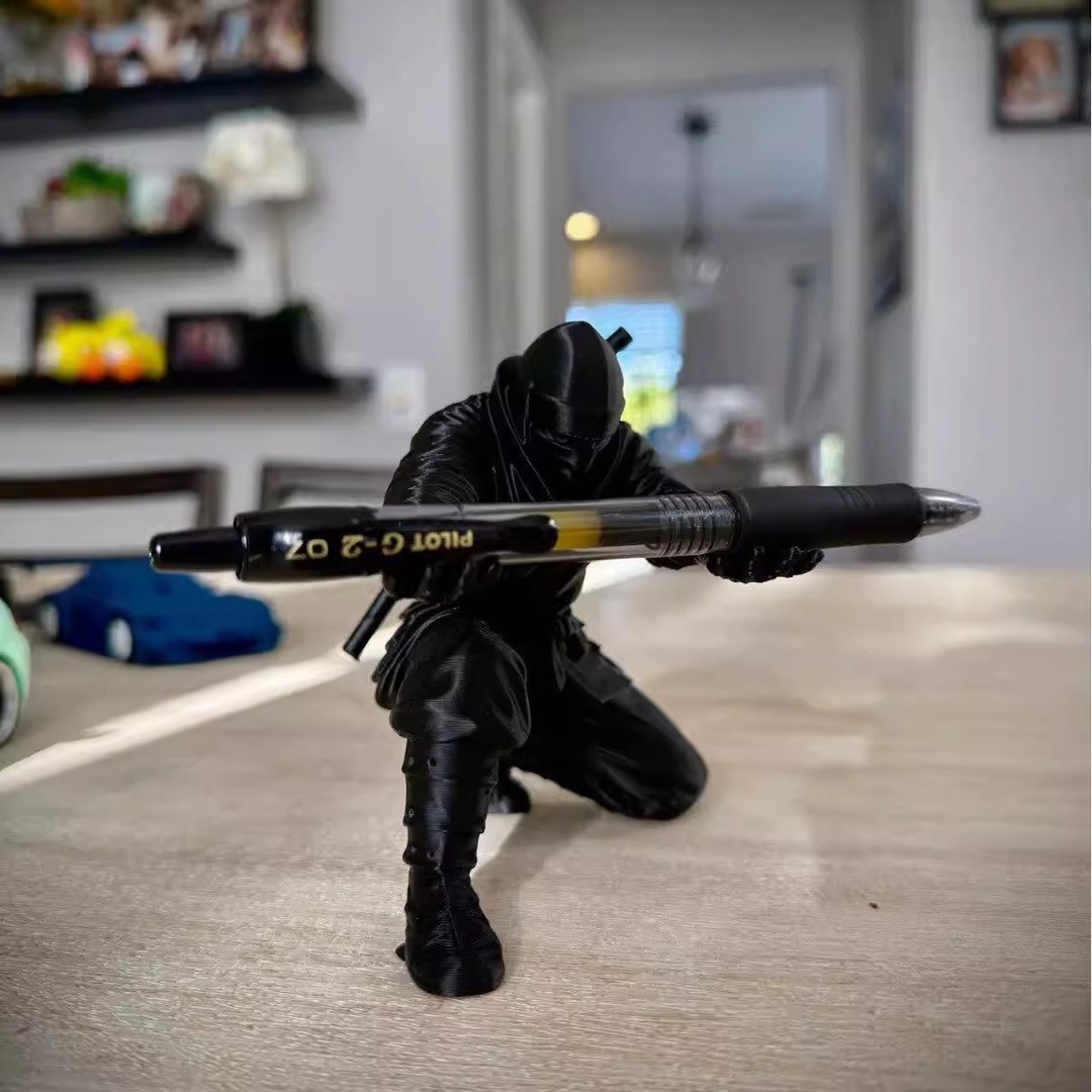 Stationery Office - 3D-geprinte ninja-penhouder, creatieve bureaupenstandaard, ornament, opbergdecoratie